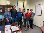 Students with DePere Mayor